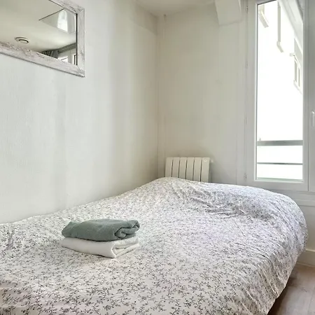 Cozy On Clauzel Steps Away From Montmartre Apartamento *