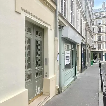 Cozy On Clauzel Steps Away From Montmartre Apartamento